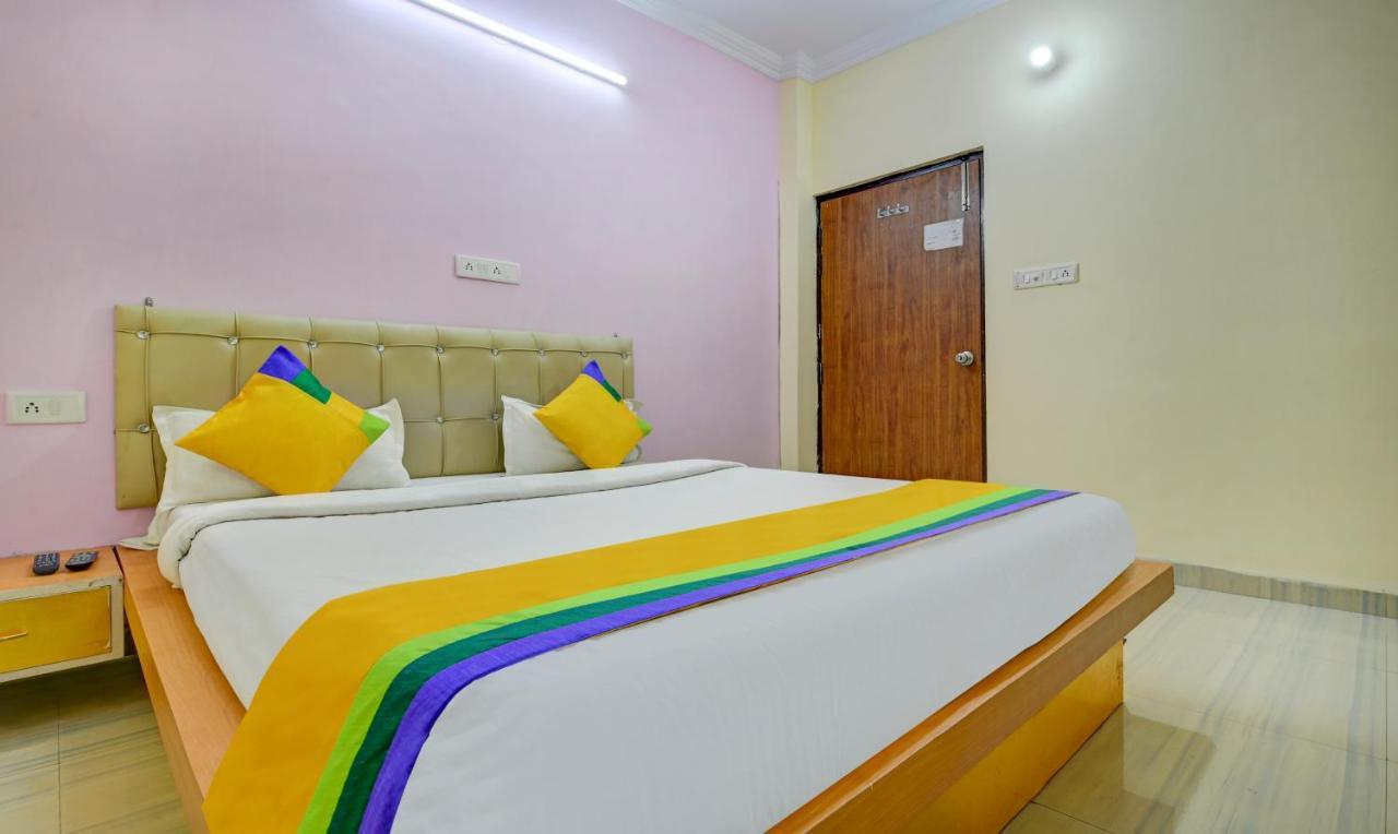 Treebo Trip Shree Laxmi Palace Hotel Bhairaun Ghat Exterior photo